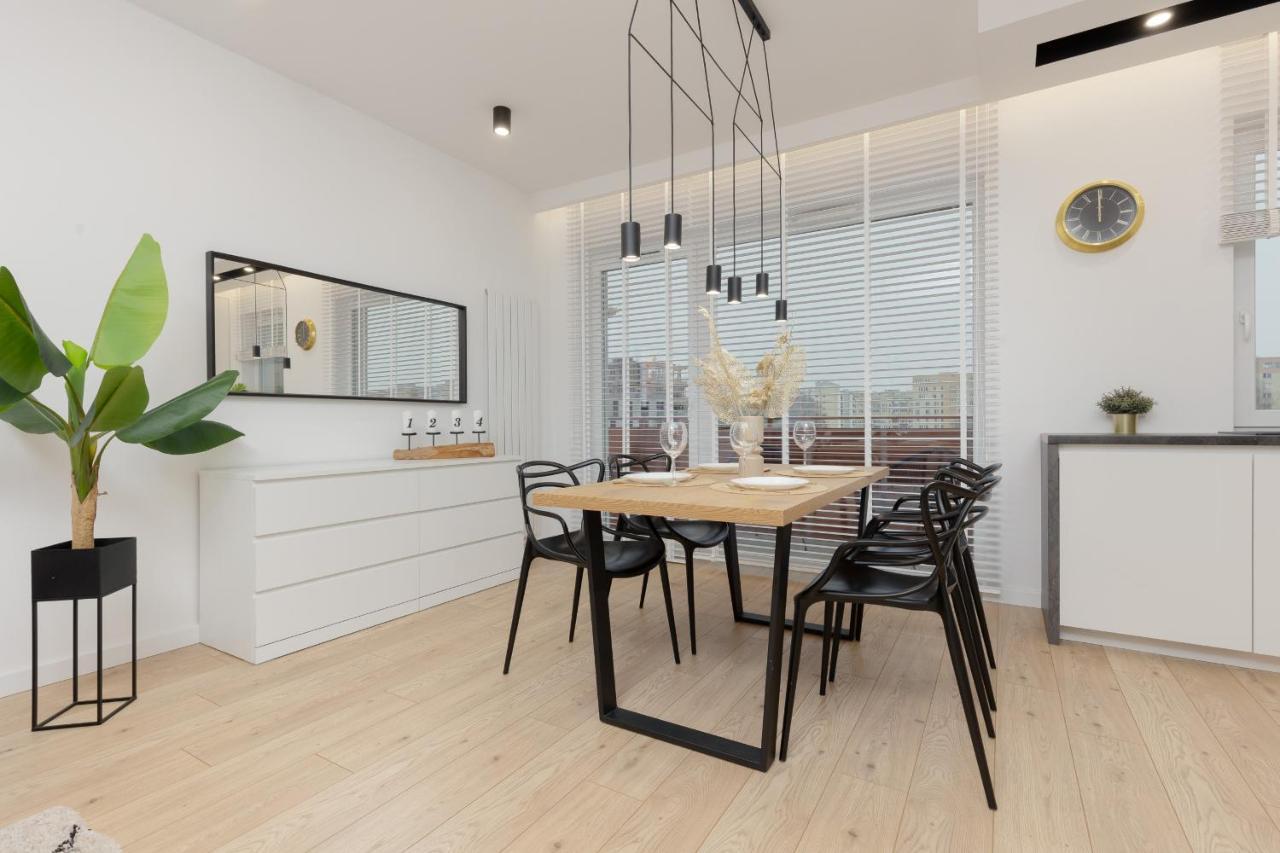 Loft With Parking In By Renters